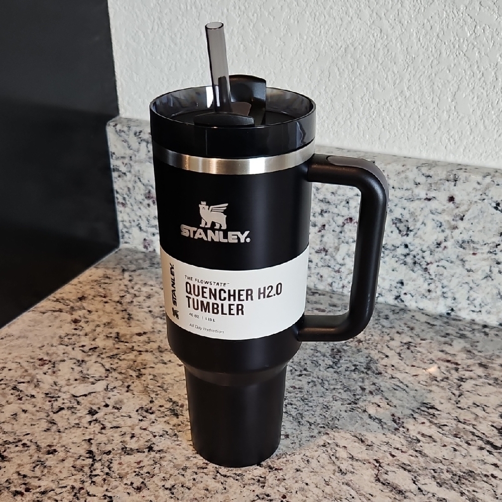 Stanley Black Quencher H2.0 Tumbler